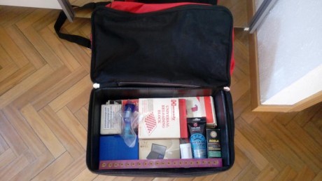 Incluida bolsa de transporte, bascula, dosificador, dos prensas, puntas, vainas, dies de 357 y 45 lc, 00