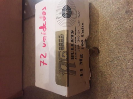 Buenas se pone a la venta material de recarga calibre 44 , las vainas tienen 3 recargas , portes a cargo 12