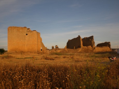  No se a vosotros, pero a mi los castillos me encantan.
Cuando paso delante de alguno no pierdo oportunidad 82