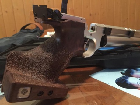 Hola vendo steyr lp10 talla m de diestros un solo dueño se compro a ibergris ,jamás a competido,fue un 110