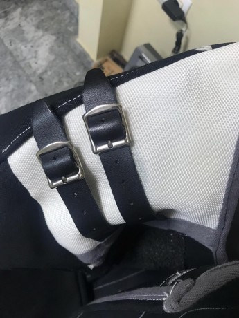 Buenos dias:

Vendo chaqueta de tiro de alta gama Holme Finale Matrix II valorada en + de 450 euros, yo 11