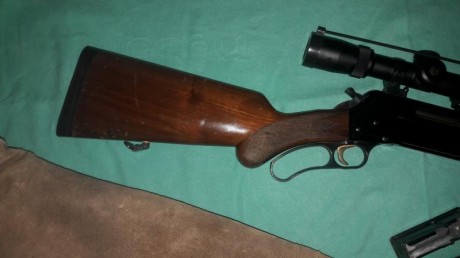 Un amigo me encarga la venta..el rifle tiene sus roces camperos y demás pero disparos poco. Un 30-06 de 01