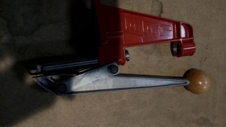 Vendo prensa de mesa Lee, segun se ve en las fotos, con su caja original
totalmente nueva, TIENE HOMOLOGACION, 00