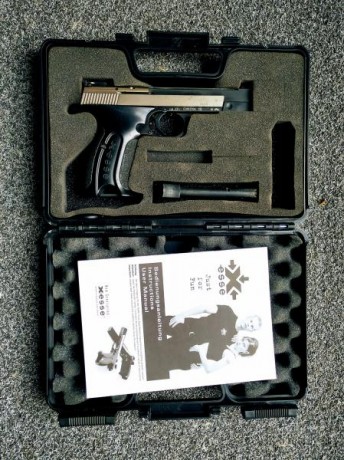 Vendo pistola Hammerli X Esse calibre .22 con cañón de cuatro pulgadas. La corta. Muy cuidada como todas 02