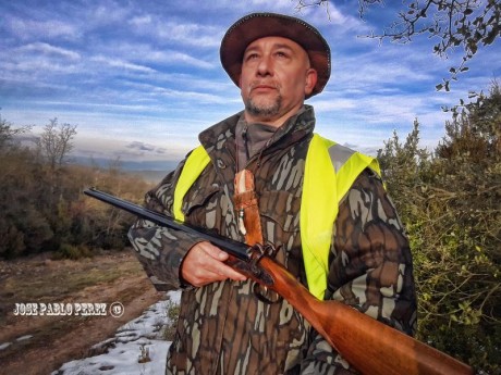  Amigos, viendo que hay interés general en la práctica de la caza con armas de avancarga, abrimos este 160