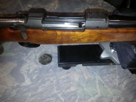 Perfecto de maderas,pavón y mecanismos.Muy poco usado.Se cambia por rifle(no militar)en calibre superior 01