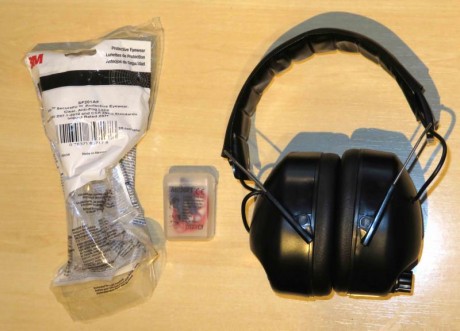 Vendidos, gracias¡. Cascos electrónicos en muy buen estado.
Se incluyen tapones auditivos y gafas protección 00