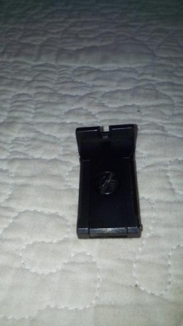 Hola se vende mira trasera nueva para tanfoglio 50 euros puesta en tu casa un saludo para toda la web. 02