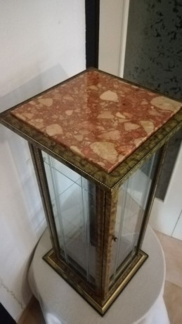 Pues eso, adjunto fotos de los objetos principales, pero tengo alguno más. Como podéis ver son de altísima 22
