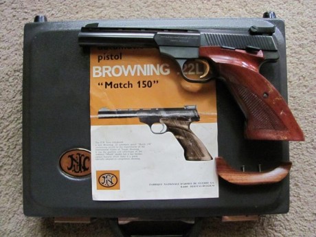 Buenas compañeros. Tengo una Browning 150 match y necesito comprar un cargador extra. Alguien sabe si 00