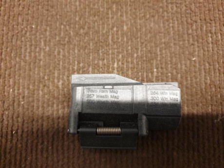 Vendo cargador para rifle Blaser R93 para calibres 7mm RM 257 Weath Mag  300 Weath Mag 300 Rem Ultramag 00