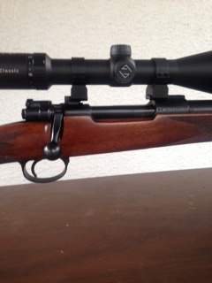 Buenas noches.
Necesito ayuda. Me ofrecen este rifle y me dicen que es un mauser.....pero no me mandan 90