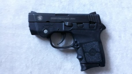 La vendo o cambio por una de mayor tamaño. No tiene mas de 100 disparos. Completamente nueva. 637454436 00