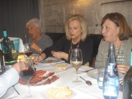 Hoy para comer acelgas hervidas y chuletón de vaca gallega vieja con seis semanas de maduración en cámara 120