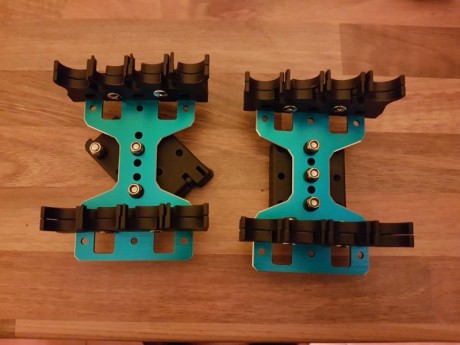 Vendos dos unidades de portacartuchos de aluminio para escopeta calibre 12, sólo usados dos veces, por 00