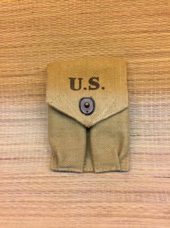 Buenas noches.

Soy coleccionista de objetos militares US de la segunda guerra mundial.
Estoy haciendo 22