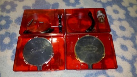 Vendo dos empistonadores para prensa Lee, estan como se los ve en las fotos, yo no los uso.
Precio con 00
