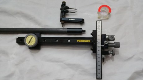 Hola  . Glock 17 u otra glock parecida no se modelos 
,  pero compacta no . También  tengo un visor tiro 01