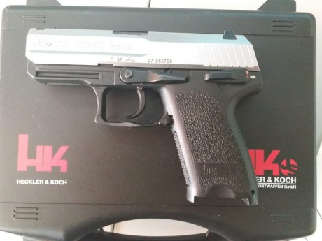 VENDO PISTOLA HK USP COMPACT, CALIBRE 9X19, GUIADA EN "A". MUY POCO USO. PERFECTO ESTADO. DOS 00