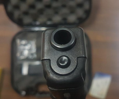 Muy buenas. Se vende glock 19 con caja, dos cargadores, y  mirilla extra. 350 euros. Saludos 00