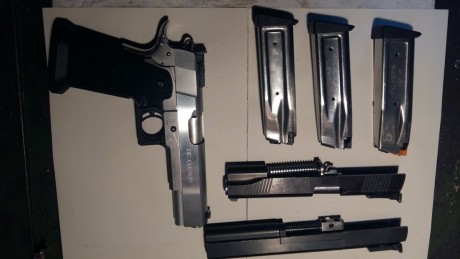Hola, pongo a la venta esta Pistola S PS  en muy buenas condiciones con los tres calibres 22 largo  9 01