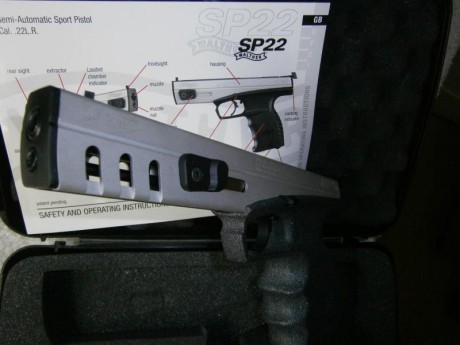 Walther SP 22 de competicion 6" (15 cm) de cañón en estado absolutamente impecable. Comprada en Abril 00