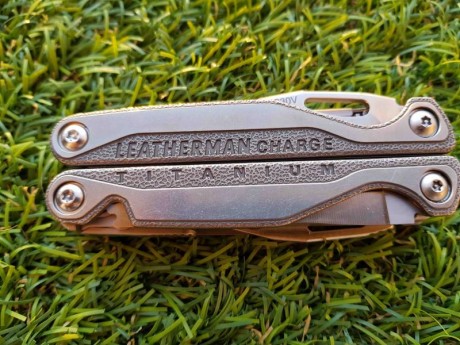 Hola compañeros,

Pongo a la venta esta multiherramienta Leatherman Charge TTI Plus, la gama mas alta 01