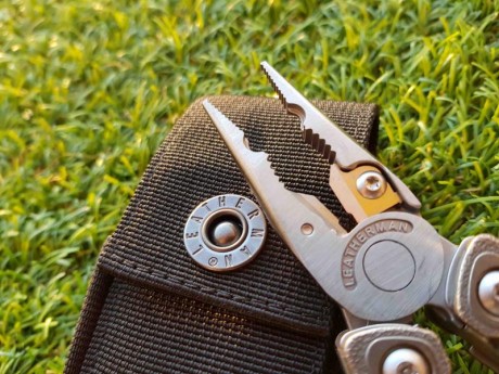Hola compañeros,

Pongo a la venta esta multiherramienta Leatherman Charge TTI Plus, la gama mas alta 12