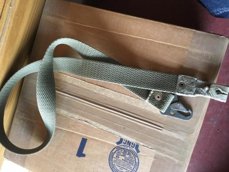 Buenas

Vendo varias cosas para Cetme C:
3 cargadores colección 
Dos Guardamanos 
Dos culatas 
Una correa
Tengo 10