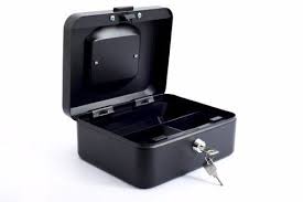 Noticia de hoy:

https://www.abc.es/espana/abci-roban-cinco-pistolas-beretta-y-150-cartuchos-cuartel-granada-201902241808_noticia.html

Sinceramente, 10