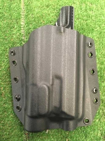 Buenas

Pongo en venta varías fundas compradas en tiendas EEUU para la pistola Smith Wesson MP 2.0 calibre 12