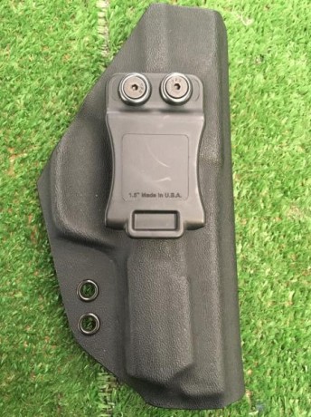 Buenas

Pongo en venta varías fundas compradas en tiendas EEUU para la pistola Smith Wesson MP 2.0 calibre 10