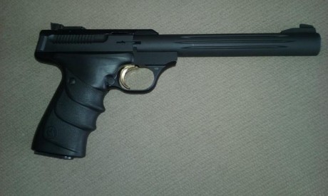 En venta Browning Buck Mark con cañon de 185 mm. (7.1/4") en perfecto estado de estética y funcionamiento.
 00