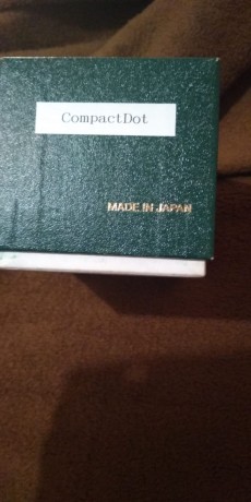 Delta Optical Compact Dot HD28, con retícula de punto rojo iluminada. Tamaño del punto: 3 MOA. Un clásico 02
