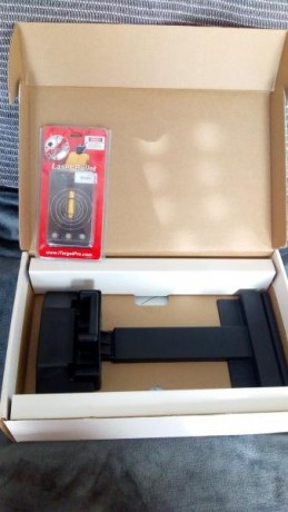 Se vende entrenador electrónico ITARGET PRO para calibre 9mm , solo extrenado pues me compre otro entrenador 00