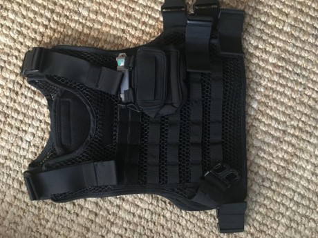 Buenas

Pongo a la venta mi chaleco porta placas, está nuevo y nunca ha sido usado de ahí que lo venda.

Ultraligero, 01