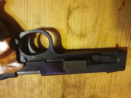 vendo pistola fas en calibre 22 en buen estado, ideal para subir de categoria yo lo hice con ella,tambien 01