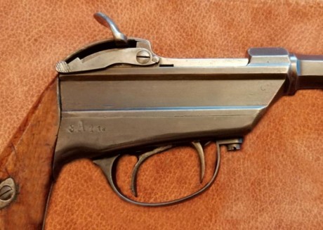 .
Pongo a la venta esta pistola alemana de mi colección, un arma muy escasa pues se fabricaron muy pocas 11