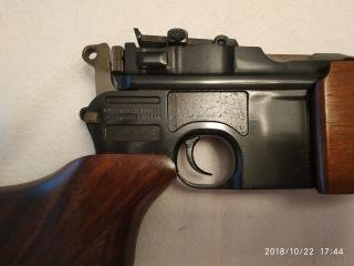 Esta carabina es una pieza especial muy carismática, de la firma MAUSER y es una variante de la histórica 02