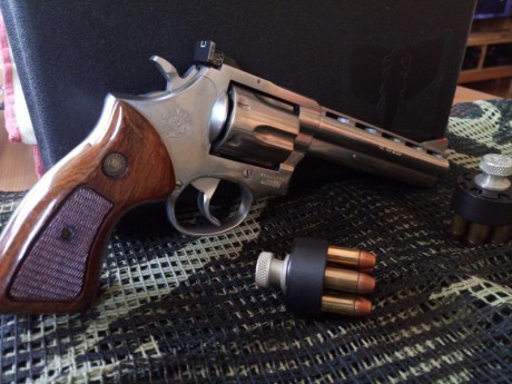 Pongo en venta mi Taurus .357 de 6".
Está guiado en "F".
Soy el segundo propietario y apenas 01