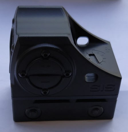 Con muy poco tiempo de uso, con leves señales de uso normal.Completa con su caja, manual y accesorios.
Una 00