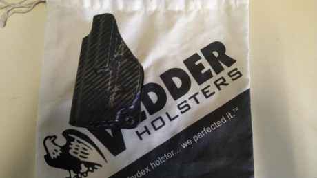 Vendo Funda de Kaydex en acabado en carbono, para Smith & wesson 380 Bodyguard con laser.
Marca Vedder 00