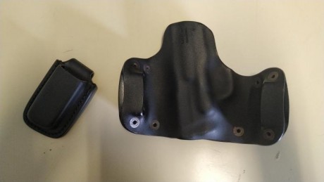 Vendo Funda de Kaydex en acabado en negro, para Smith & wesson 380 Bodyguard con laser.
mu poco uso, 01