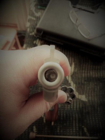 Como dice el título del anuncio vacío mi armero.
Se ponen a la venta las siguientes armas:

 REVOLVER 21