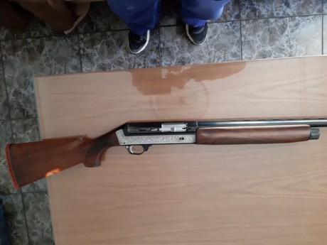 Buenas, estoy buscando una escopeta benelli sl 123, que esté en perfecto estado y en el lateral, en los 11