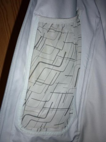 Por cambio de talla vendo esta estupenda chaqueta comprada el año pasado en UK y utilizada solo una temporada 10