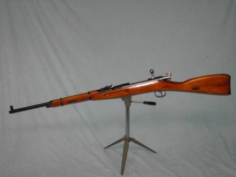 Busco la carabina del 22 mosin nagant, creo que era polaca si no me equivoco, aunque ignoro si se fabricó 130