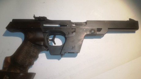 Buenas , un amigo del club me pide que ponga a la venta varias armas ,el precio de cada una son 400e  32