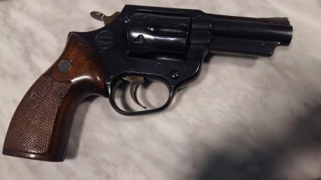 Vendo este Revolver Astra de tres pulgadas guiado en F esta muy bien conservado practicamente nuevo lo 10
