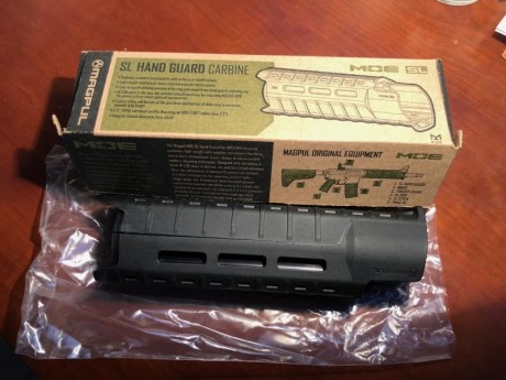 SL Hand Guard Carbine Magpul  SL color negro ( rifle tipo M-4)   15 Euros (Vendido)
Correa táctica de 00